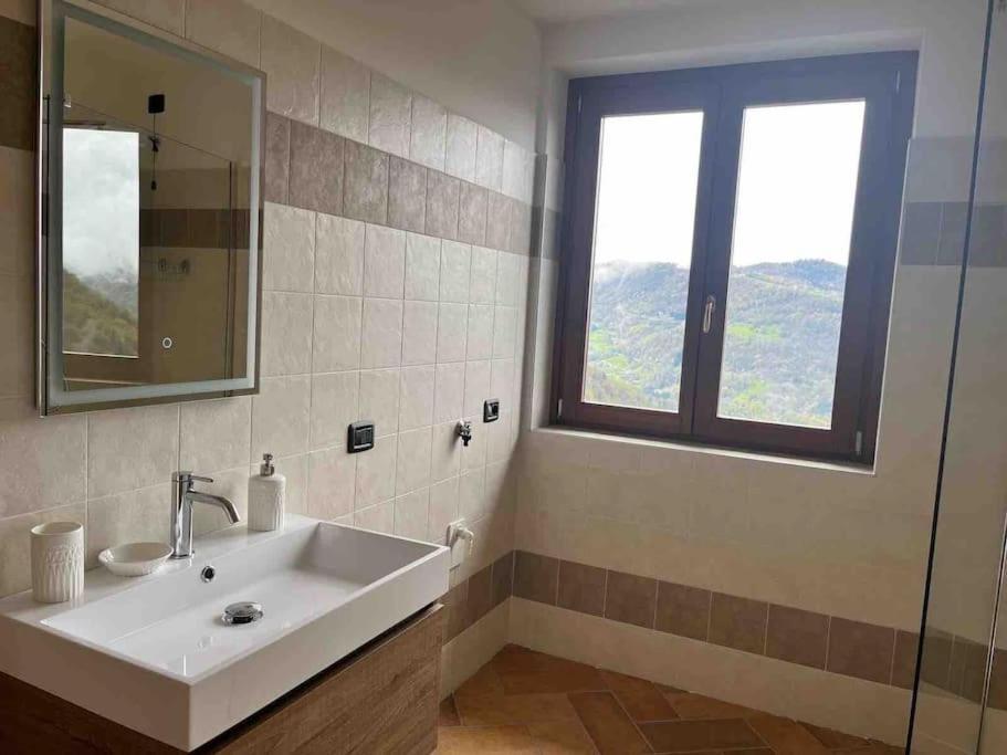 Casa Con Vista Apartment Costa di Serina Luaran gambar